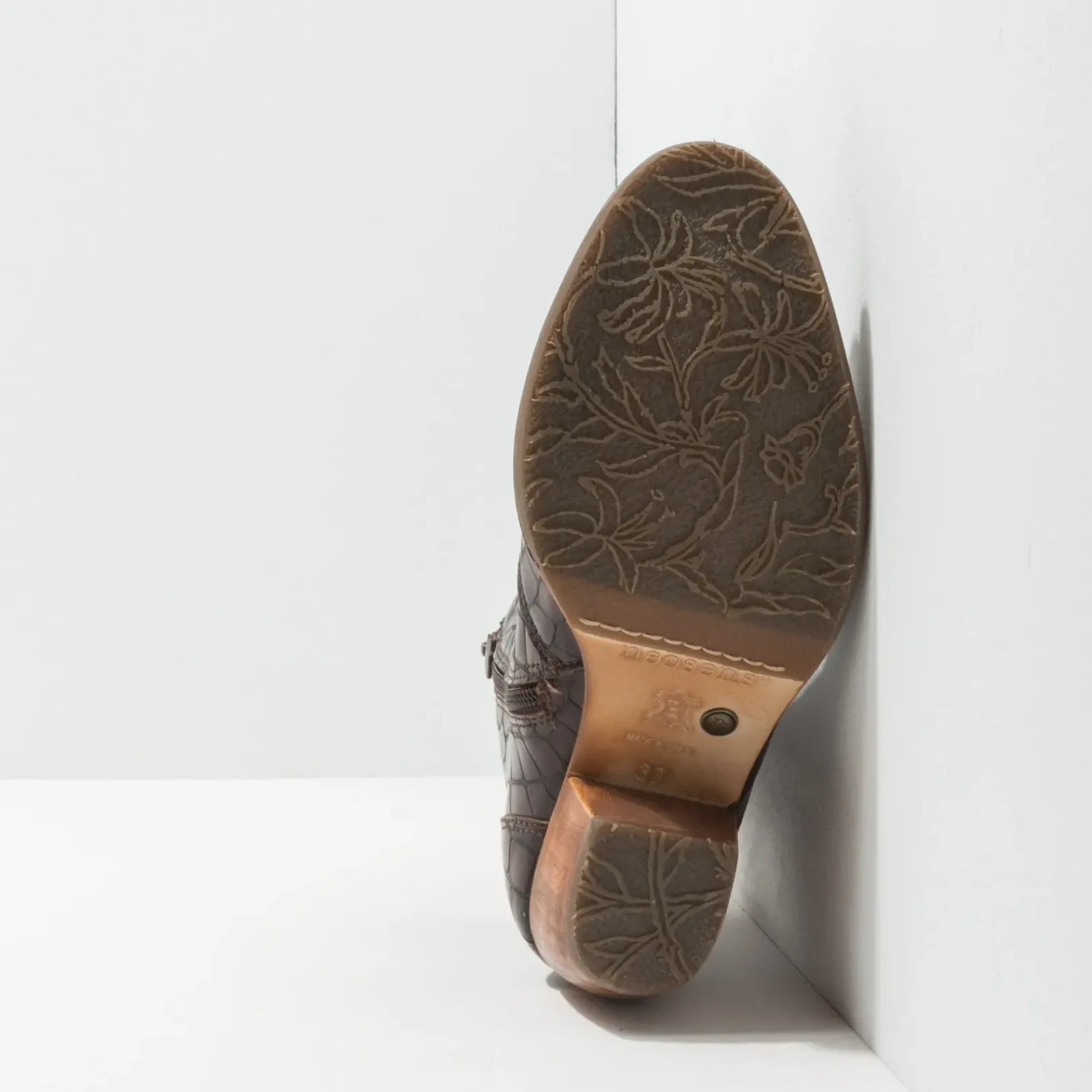 Femme Neosens 3096P Munson