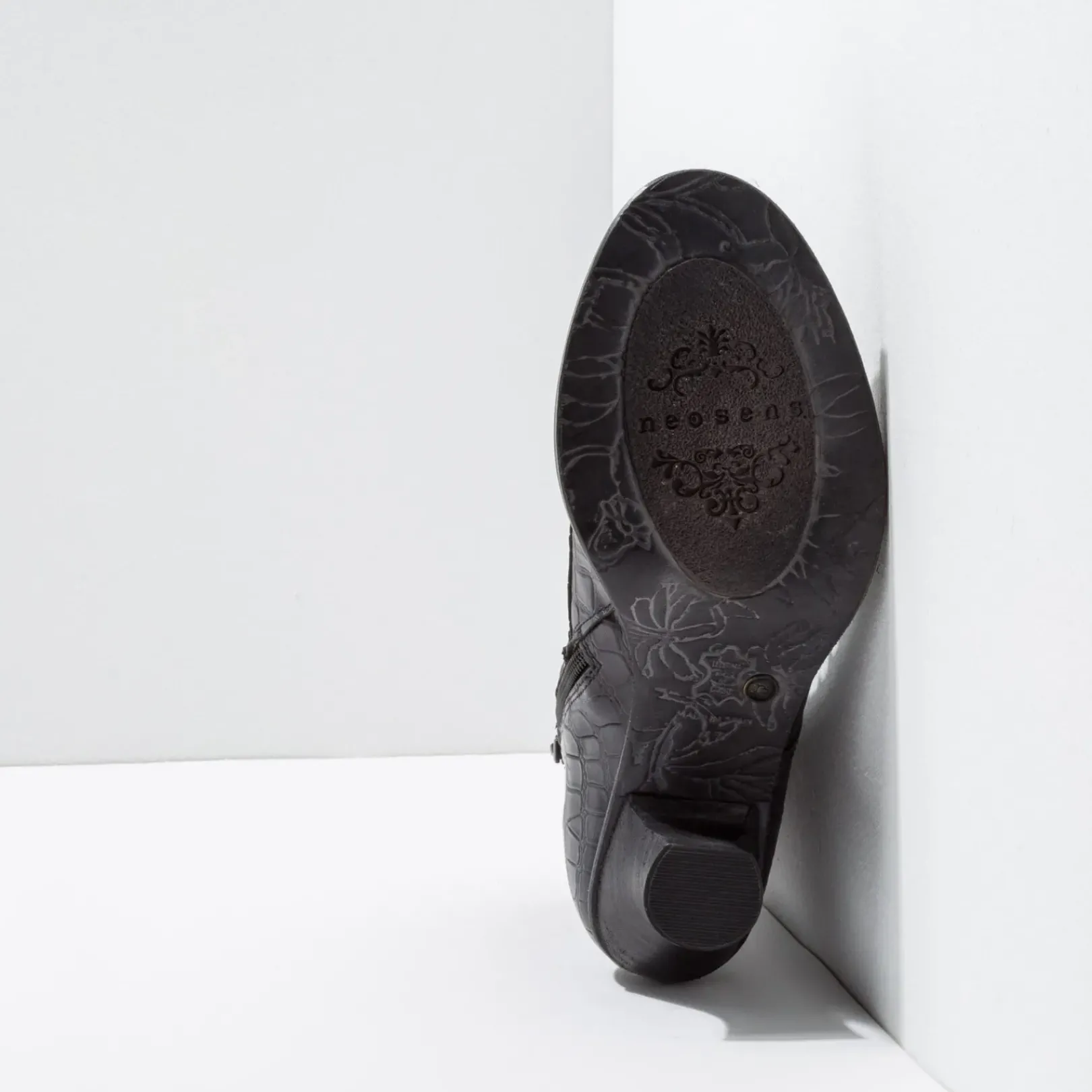 Femme Neosens S659 Rococo