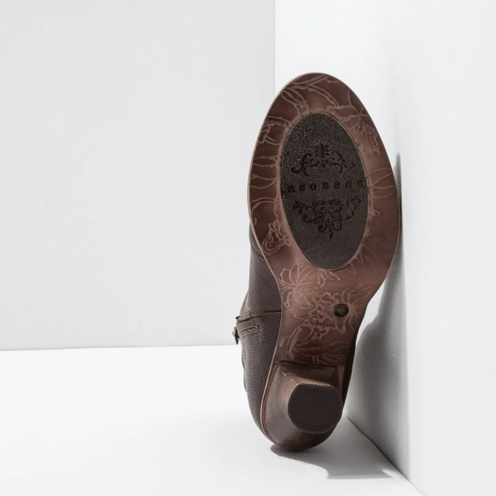 Femme Neosens S661 Rococo